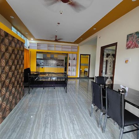 Yellow House Apartment Mysore Bagian luar foto