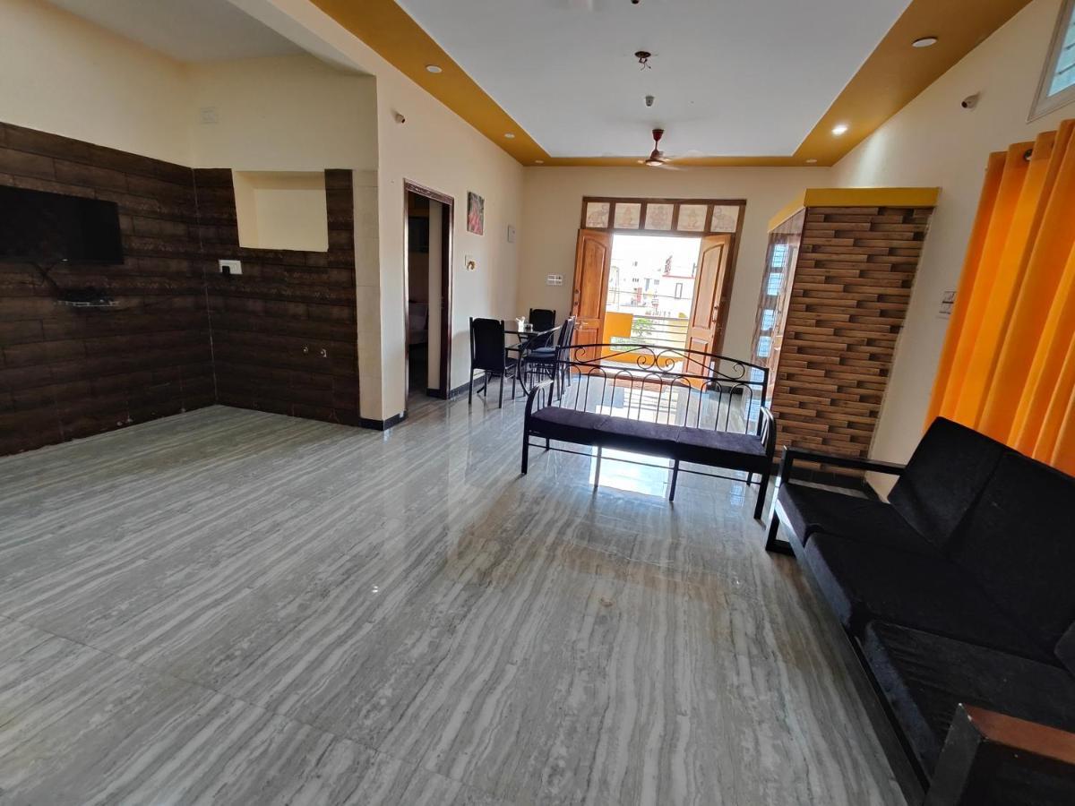 Yellow House Apartment Mysore Bagian luar foto